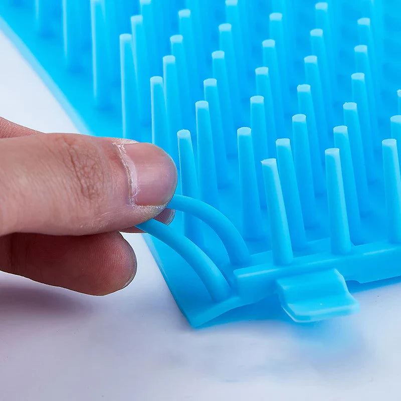 pfotenreiniger für hunde und katzen mit weichen Silicon noppen