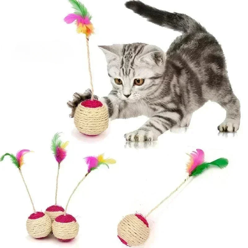 Katze spielt mit Sisal-Federball